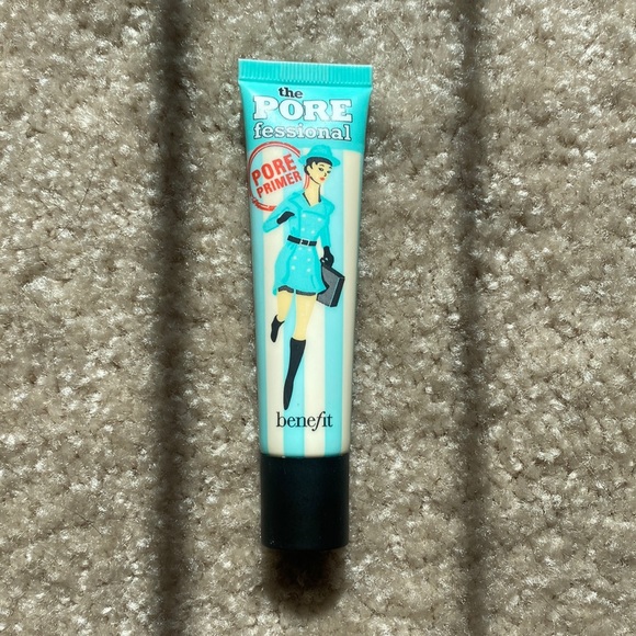 Benefit POREfessional Primer ✨ Will include 2 for the price of 1 ✨ - Picture 2 of 3